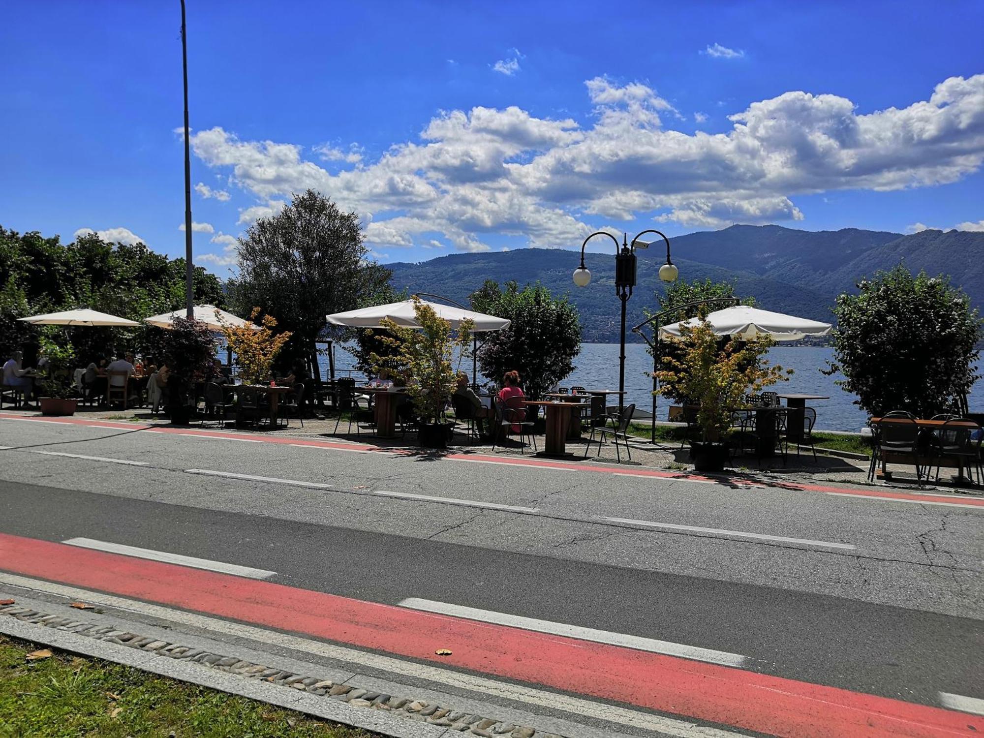 Butterfly Apt In Suna With Garage Verbania Esterno foto